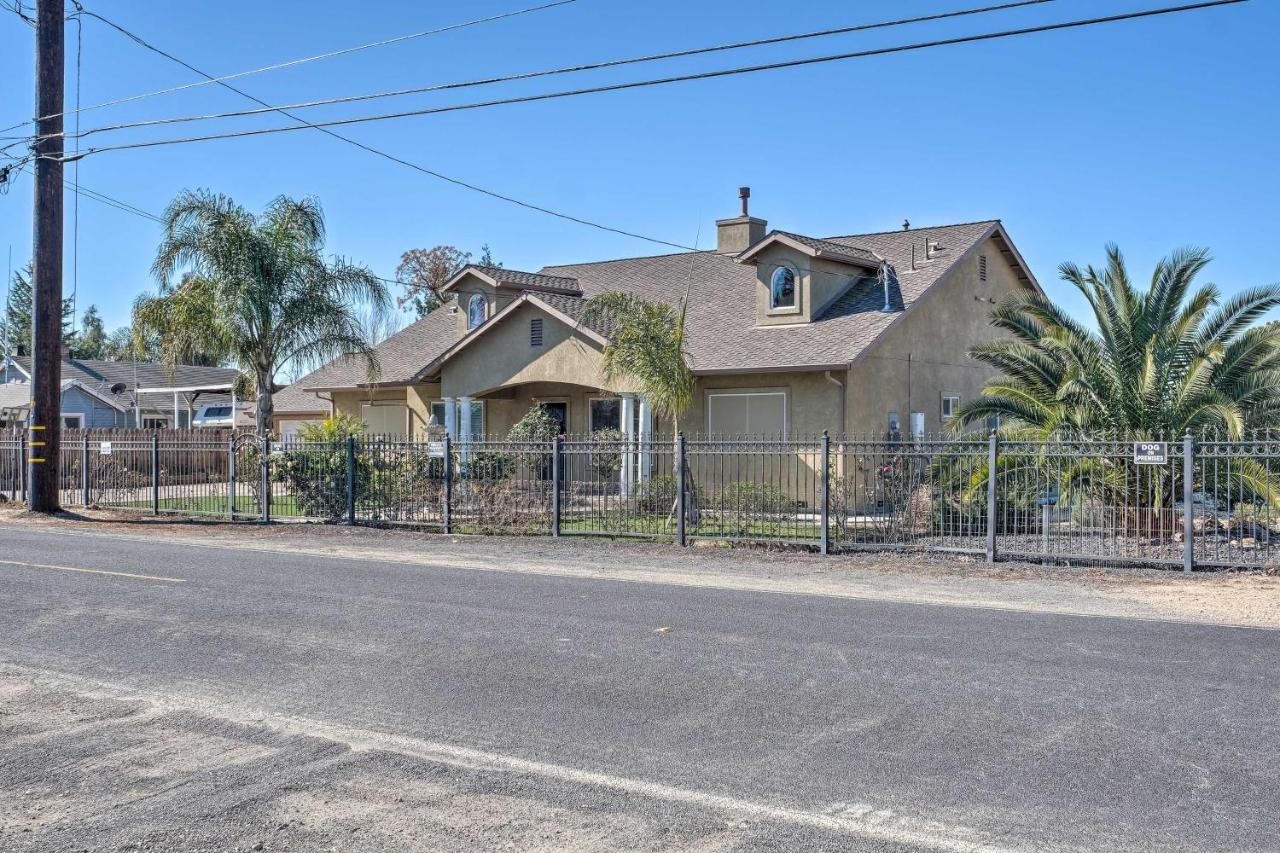 Manteca Home With Gated Yard About 2 Mi To Downtown Exterior foto